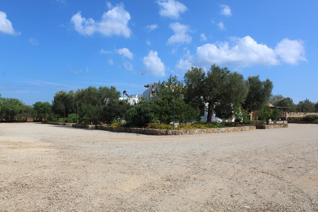 Azienda Agrituristica Masseria La Verna Patù Exteriör bild