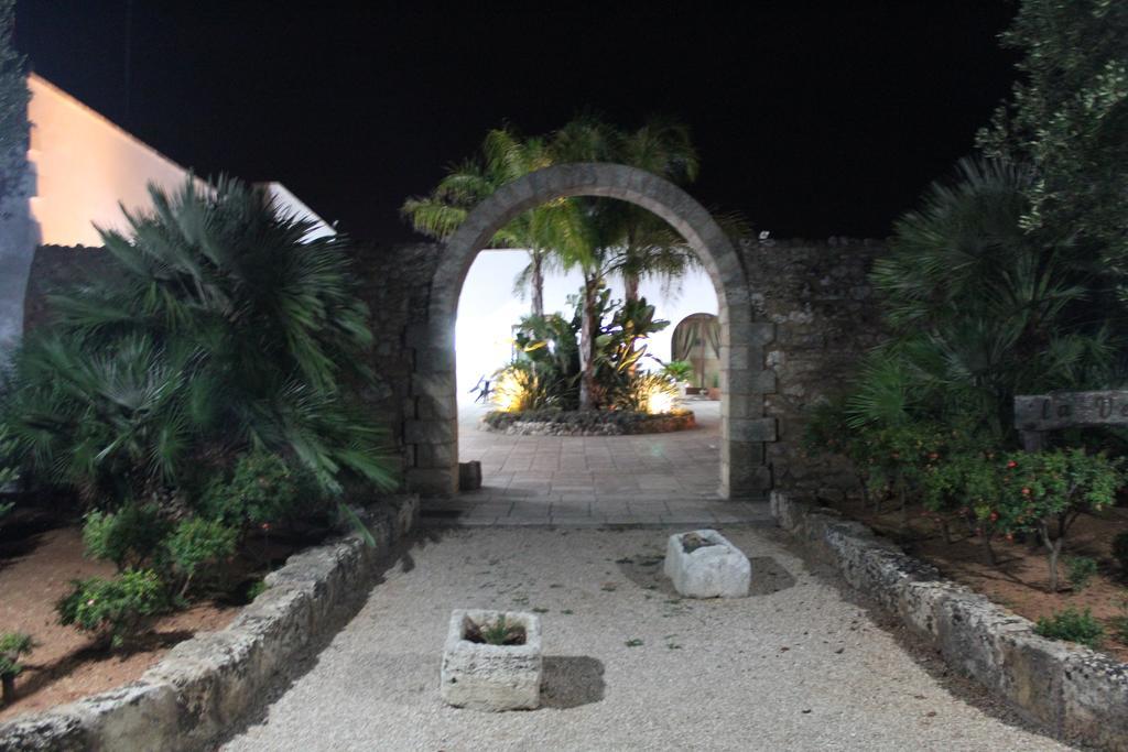 Azienda Agrituristica Masseria La Verna Patù Exteriör bild